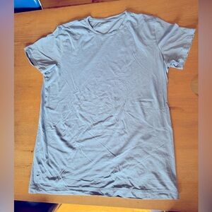 Mac Weldon T shirt